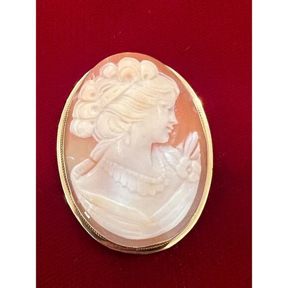 Vintage 18k Yellow Gold Cameo Brooch/Pendant - Picture 2 of 5